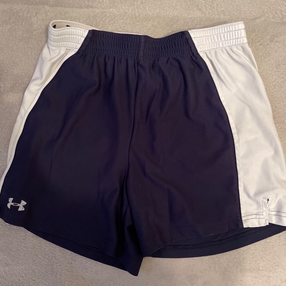 Women small under amour shorts